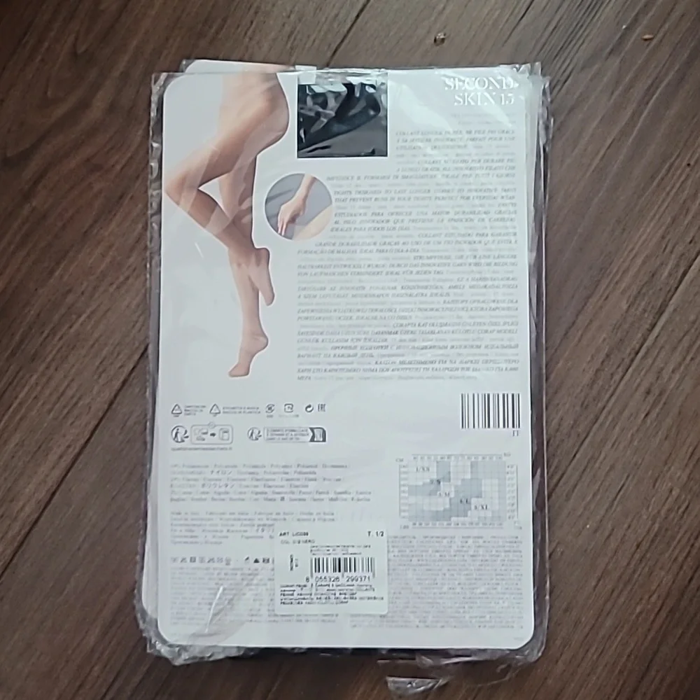 Calzedonia Totally Invisible 15 tights Seamless Matt Black Color New
